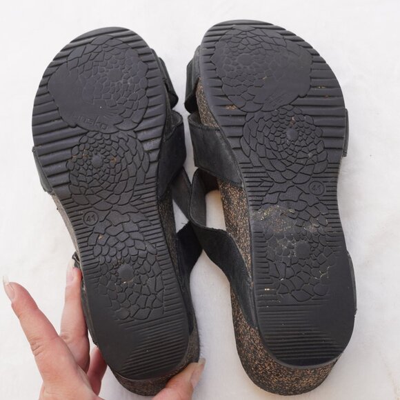 Dansko Suzie Womens Black Wedge Sandals With Buckle Strap Sz 41 7.5 8 - Picture 9 of 9